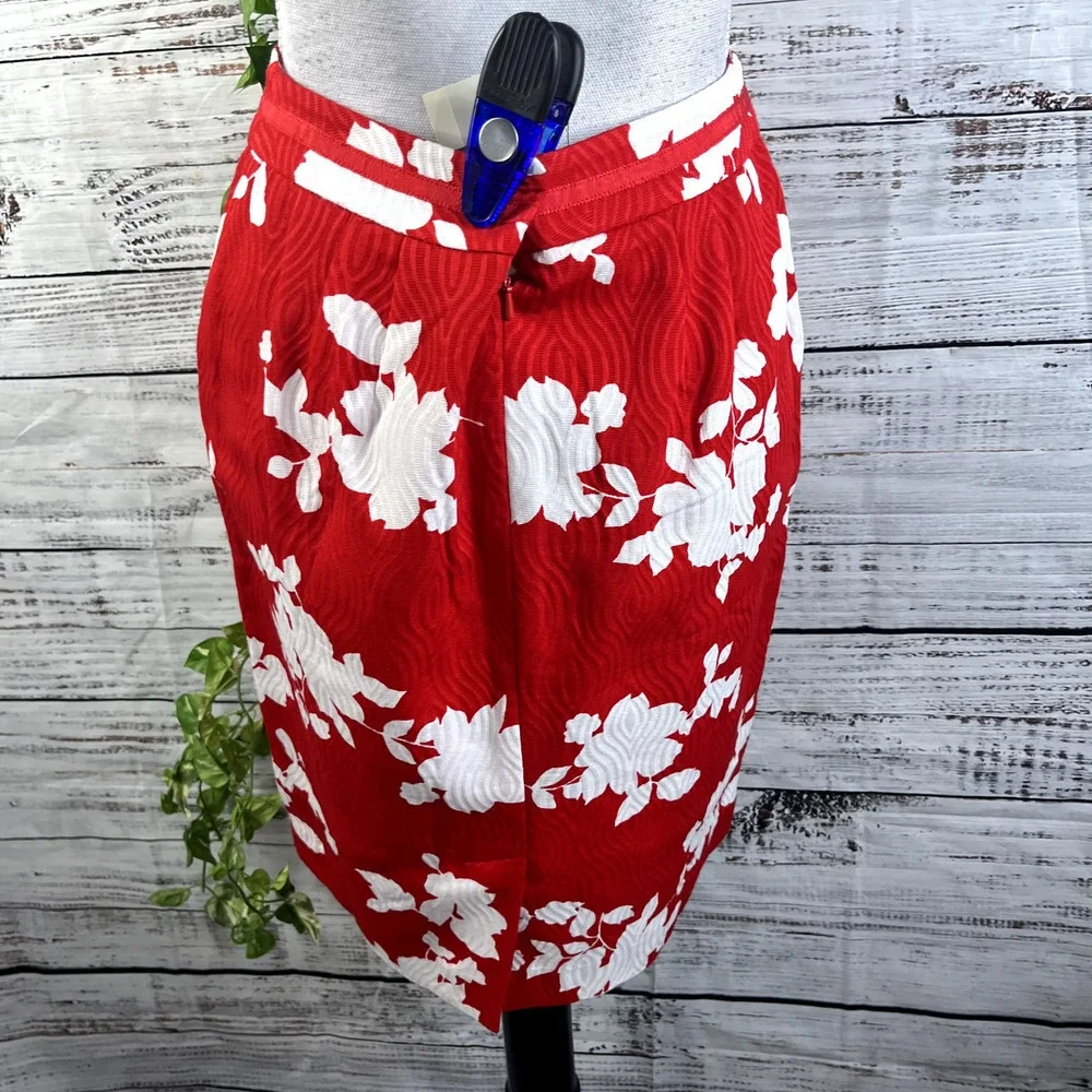 Talbots Skirt size 4 Petite Red White Floral Pencil Knee Wedding Career Church